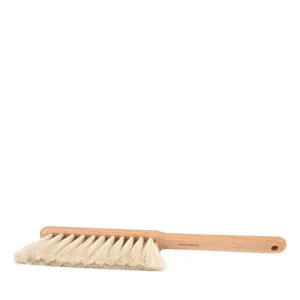 Iris Hantverk Dust Brush - Oil Treated Beech, Goat Hair (white bristles)