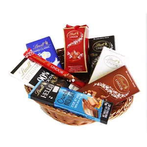 Lindt Chocolate Paradise Gift Basket (625gm)